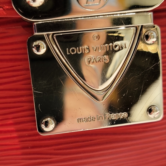 Louis Vuittons Handbags Epi Segur MM - Picture 4 of 14